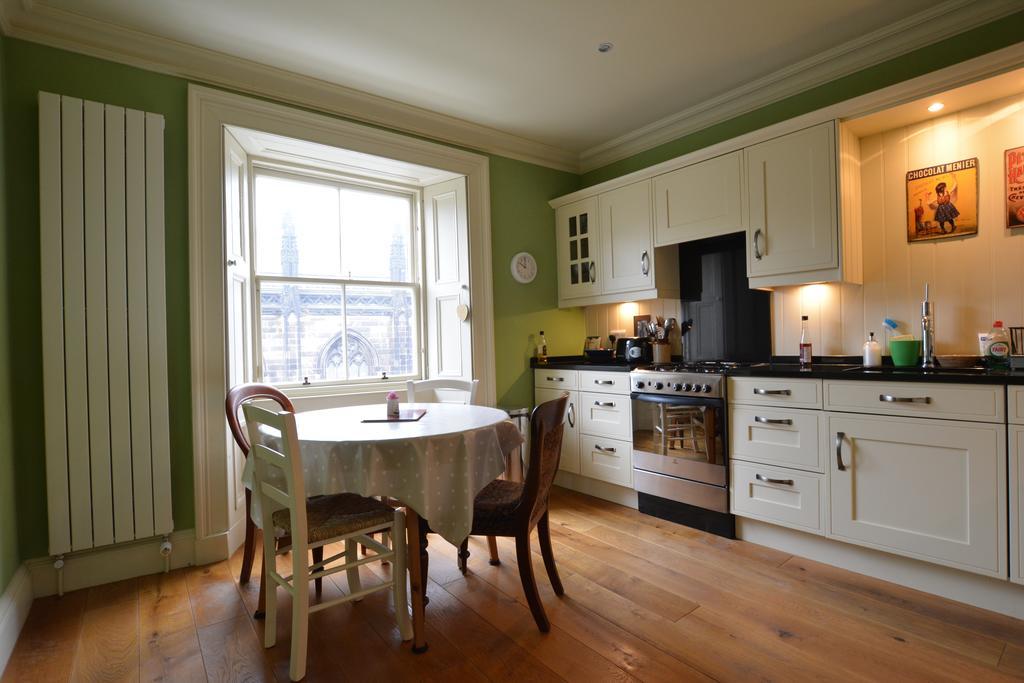Апартаменты Royal Mile Elegance - Space & Luxury Эдинбург Экстерьер фото